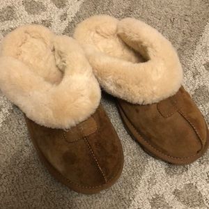 Ugh Australia Slippers Women’s Size 7